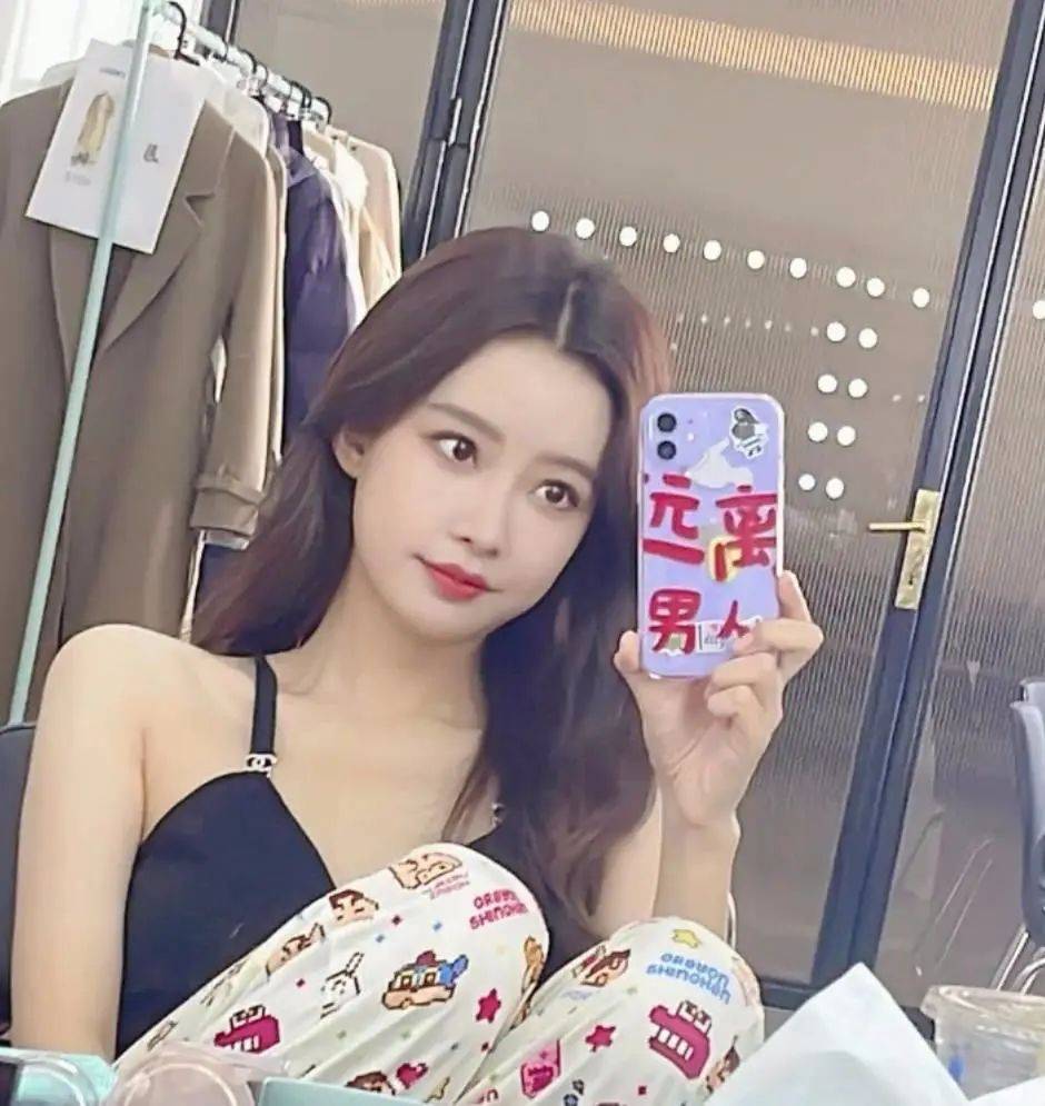 孙怡|孙怡董子健宣布离婚!24岁未婚生女被嘲靠婆婆拉资源,结婚四年却没办过婚礼!