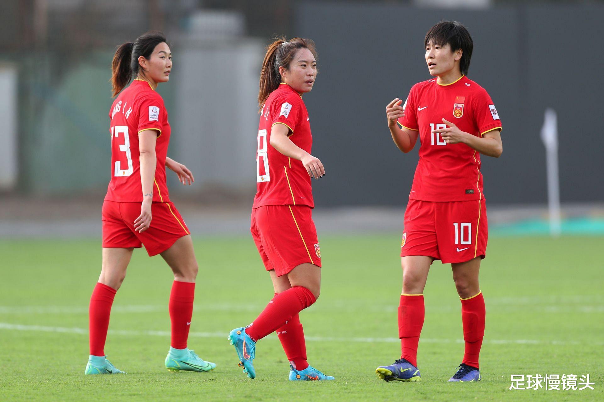 中国女足|中国女足争气！冲击第9冠，中国球迷却怒了：没电视台直播决赛