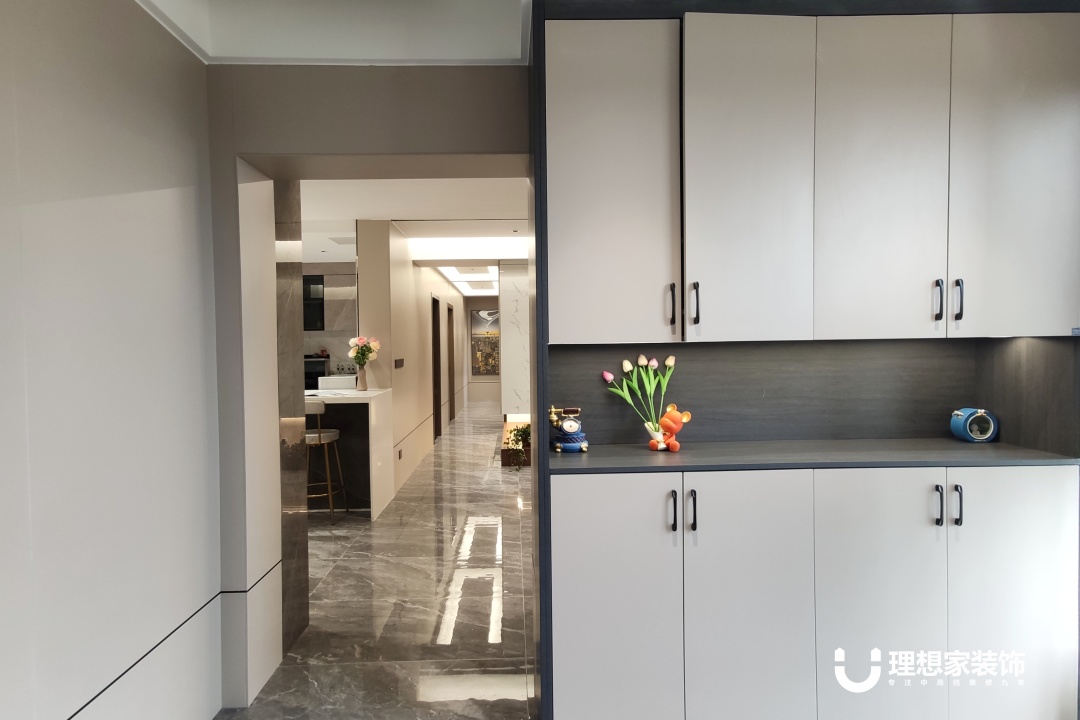 想要个性化上档次的现代风装修,看看这家