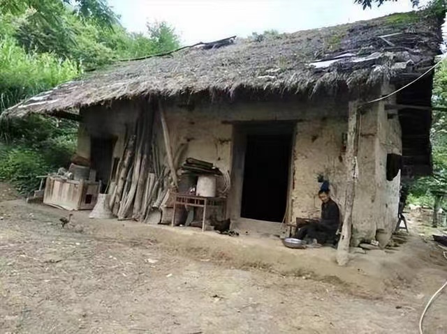 |河南职业哭丧人:每年碰头上万次,一场挣700元,亲戚却说她不孝