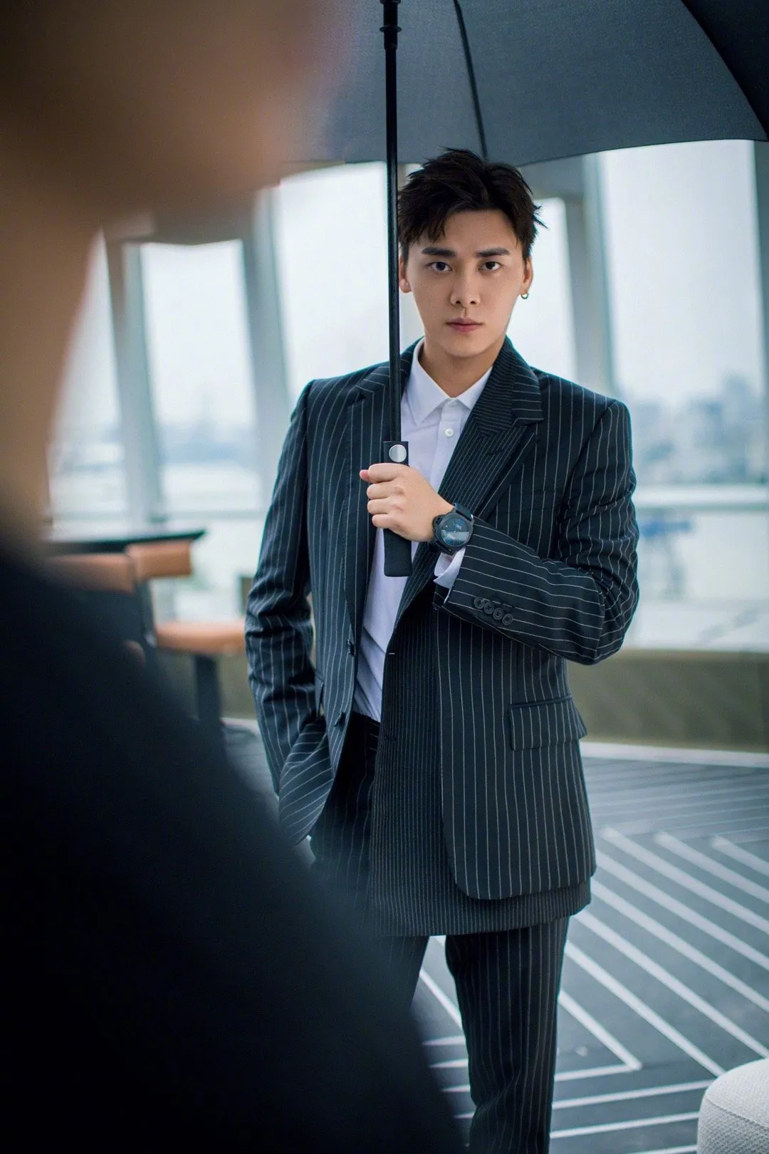 山本耀司|穿好黑色并不难,但能把山本耀司穿对头的男星还是头一次见