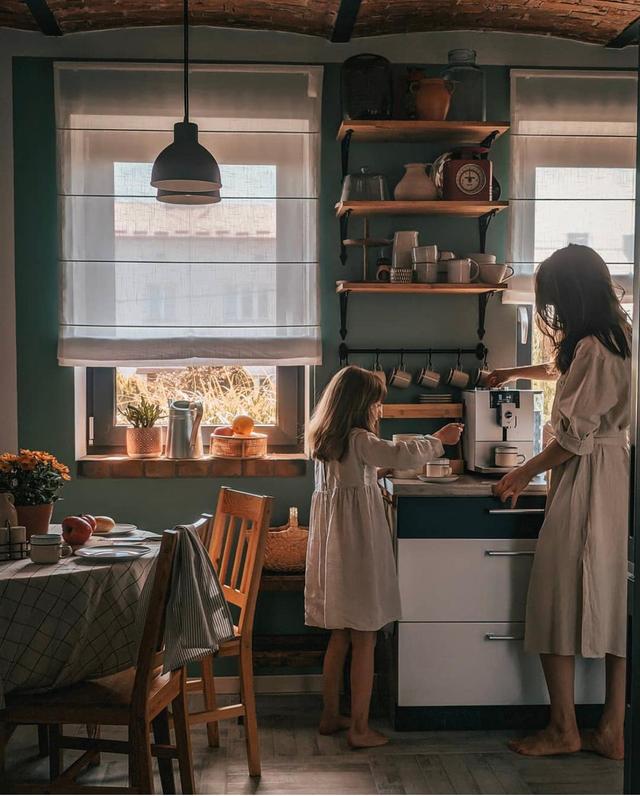 30岁波兰女主家,没有贵重物品但自然温暖,网友:身心变得平静