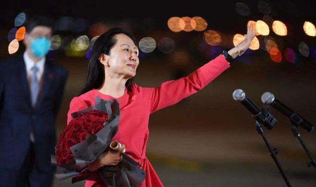 钟玉|姚凌：任正非的现任妻子，两人相差“30岁”，曾是他的得力秘书