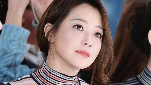 金喜善|金喜善因女儿丑被质疑整容，称五官张开就好了，11年后却被打脸