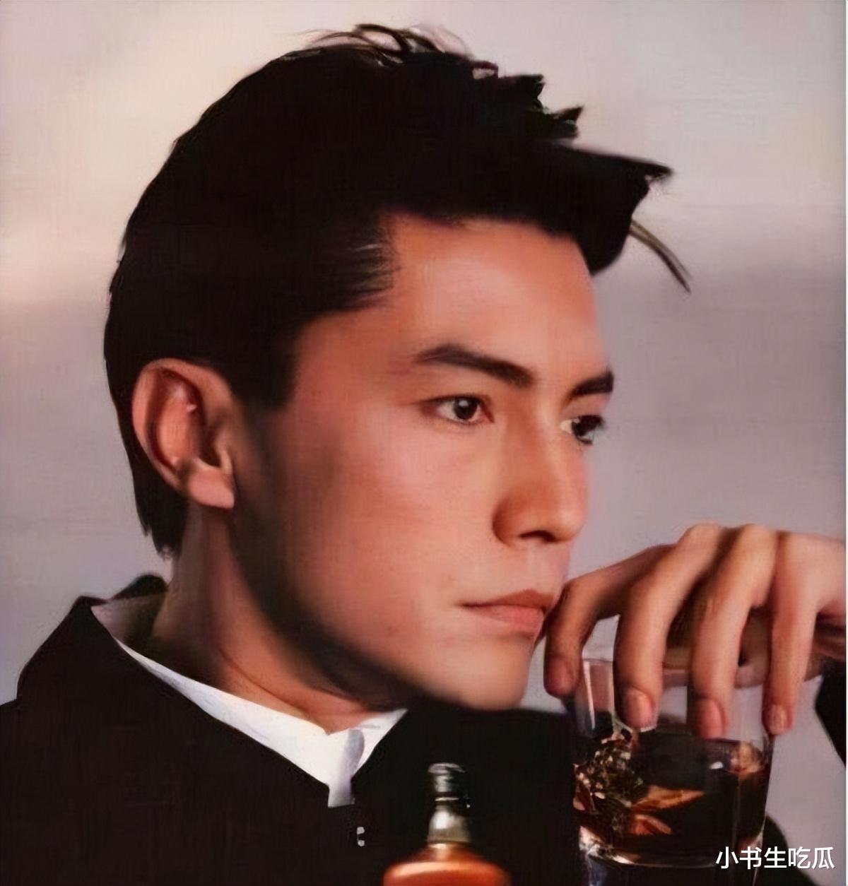 尊龙|美男尊龙:孤儿出身长了一张混血脸,70岁优雅变老,走后不要墓碑