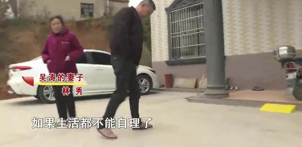 把亲子女告上法庭,控诉子女不养老,记者调查真相大反转