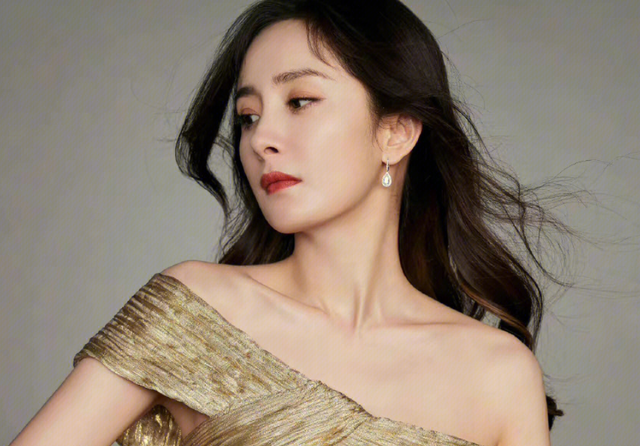 杨幂|杨幂及嘉行深陷“老赖风波”,事实到底怎样?到底是谁在撒谎?