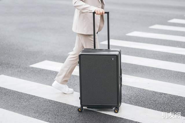 地平线8号城市脉搏拉杆箱:始于颜值,陷于设计