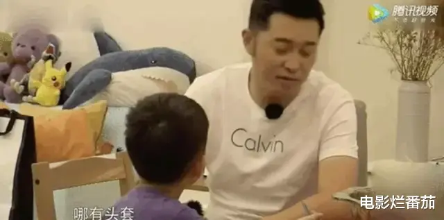 发际线|“秃顶”危机的10大男神，有人29岁发际线堪忧，有人常年戴假发套