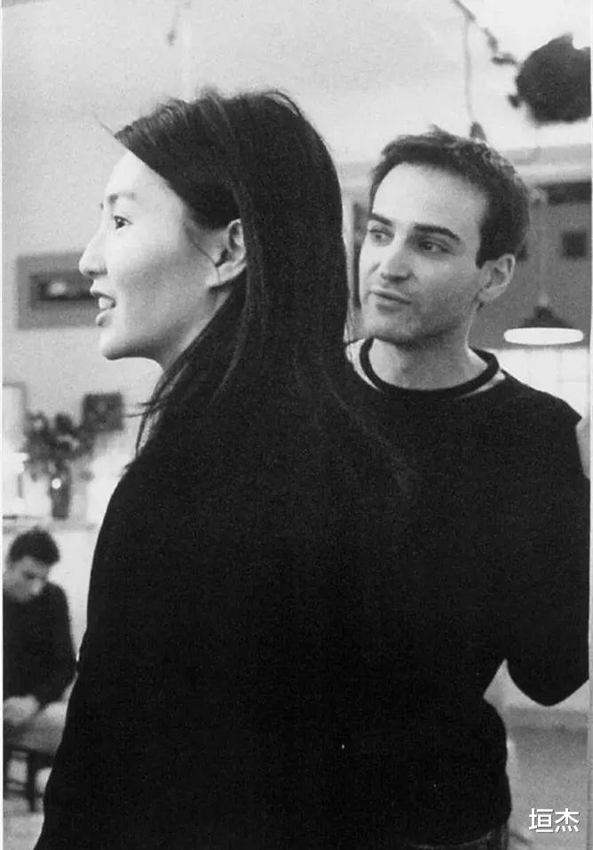 张曼玉|58岁不婚无子,住在贫民窟穿19元地摊货,张曼玉到底在追求什么?