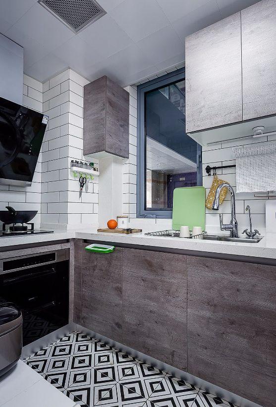 老公硬把客厅阳台内包,抬高45cm!起初我不理解,完工后太实用