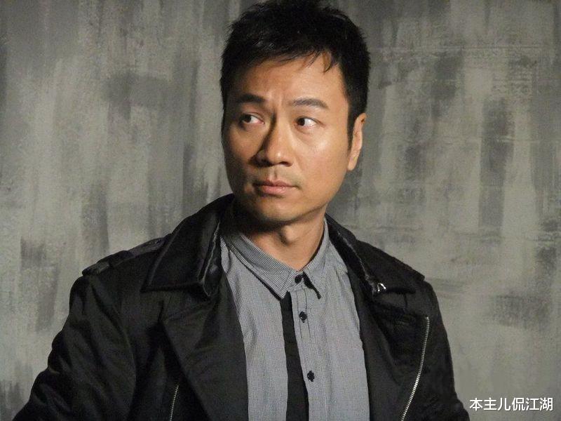 黎耀祥|演员黎耀祥：对前妻有愧疚，再婚让母亲伤心，33岁做爸爸也幸福