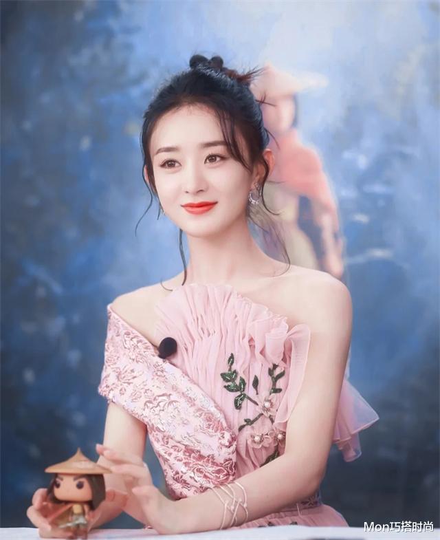 美丽 女生不管出门多赶,尽量化淡妆,教你这4个步骤,简单易学又精致