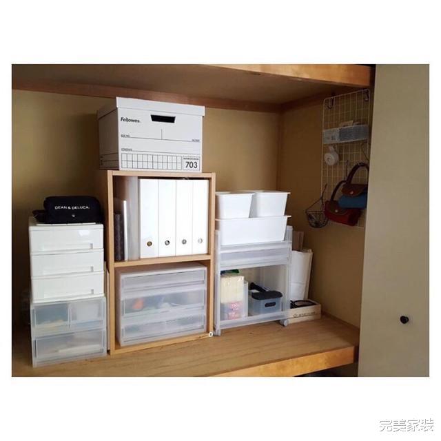 蜗居的日本女生,把迷你空间打理的井井有条,让人十分羡慕