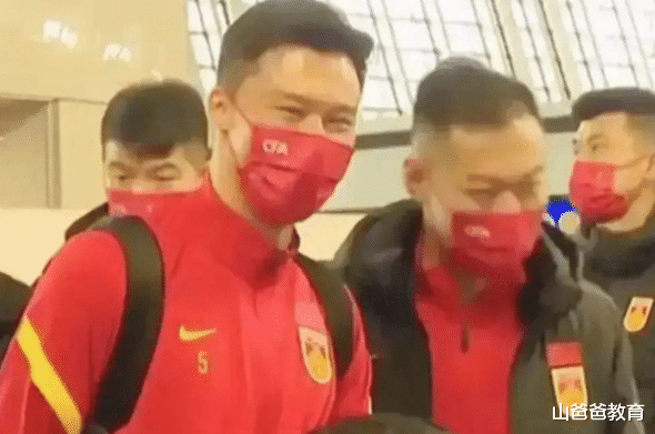 国足|中国男足输越南引热议，网友提议将足球纳入高考，官方给出了回应