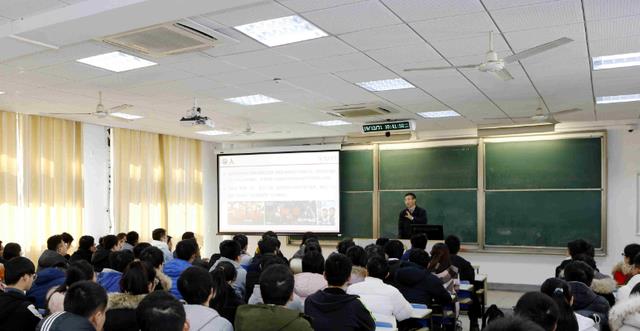 专升本|“国家认，但我们不认”，专升本学生求职被拒，HR的话令人扎心