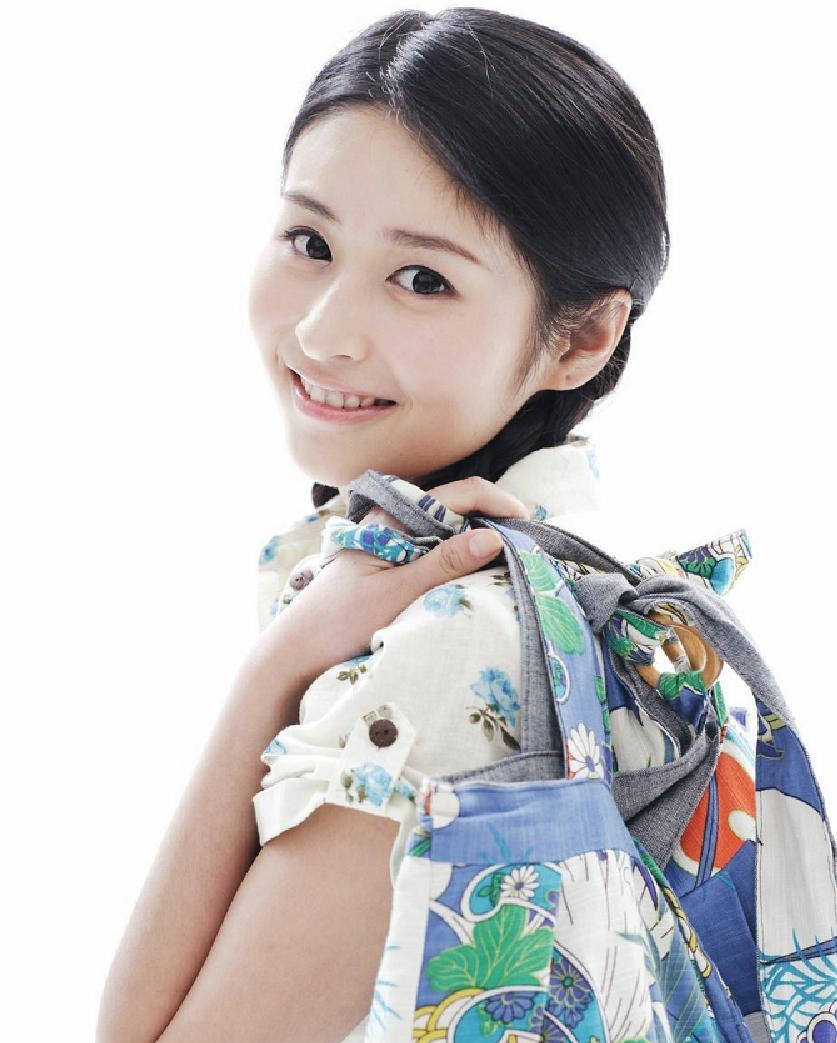 颖儿|颖儿登顶热搜!发视频感慨出道15年,网友看完直呼走到今天不容易