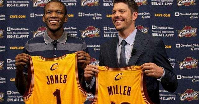 巴萨|有着高收入的NBA球员，他们的薪资是如何发放呢？小编带你来解密