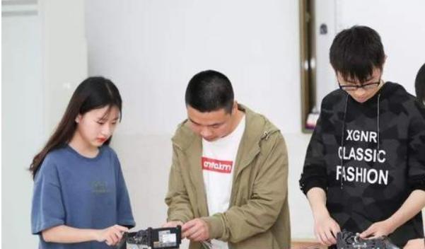 大学生|“金九银十”后,才发现校招与社招差距明显,待遇只是其中之一