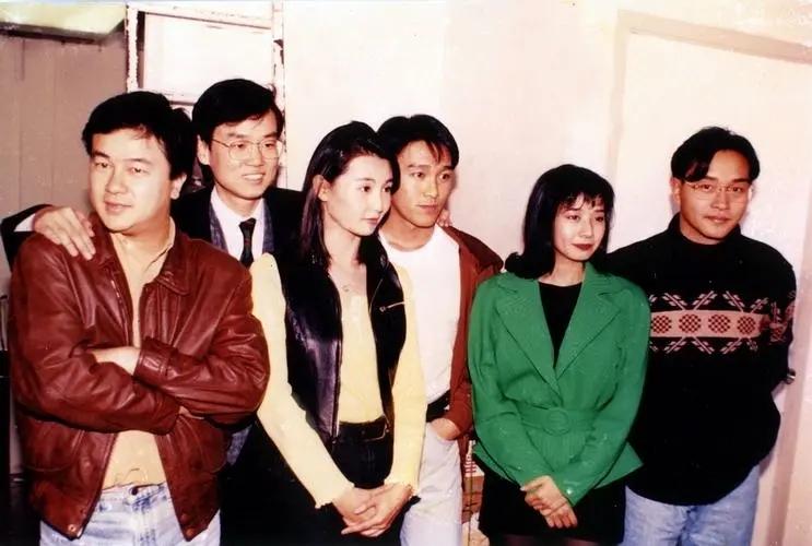 电影|周润发落寞,梁朝伟拒绝金像奖,这电影幕后真精彩