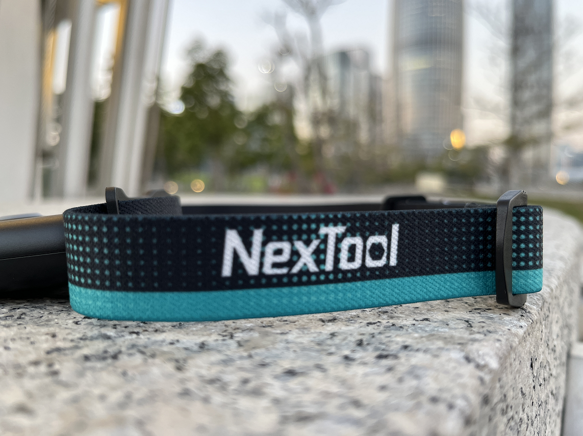 夜跑露营实用配件装备：NexTool纳拓多功能头灯