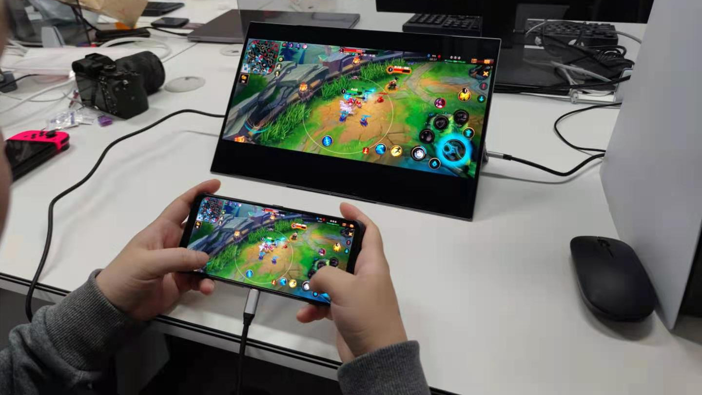 显示器|雕塑家MU156LO1便携屏评测：偏见的摧毁者？