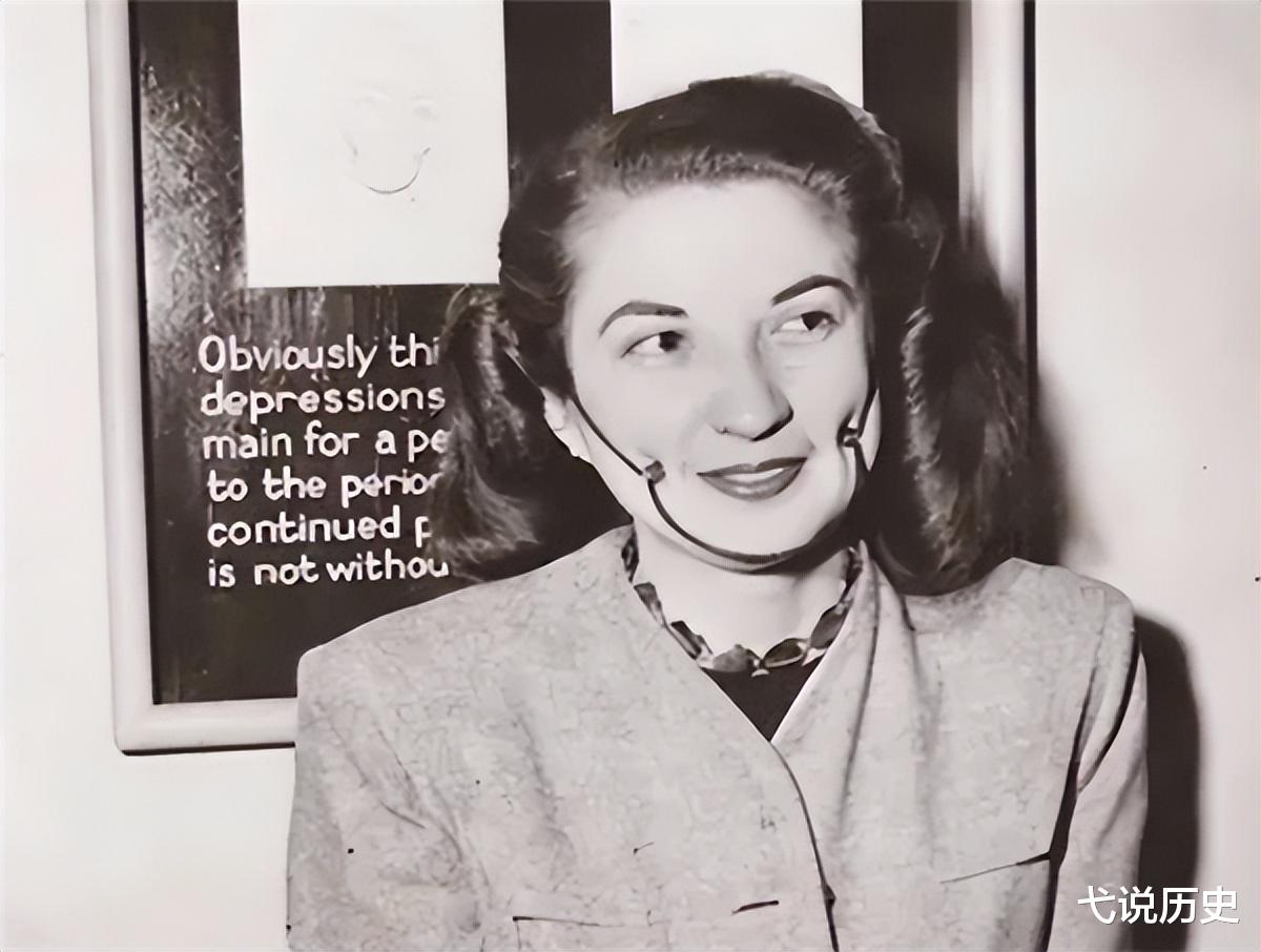 疯狂|人造酒窝风靡古今，西方人造酒窝相当疯狂，爱美要付出巨大代价