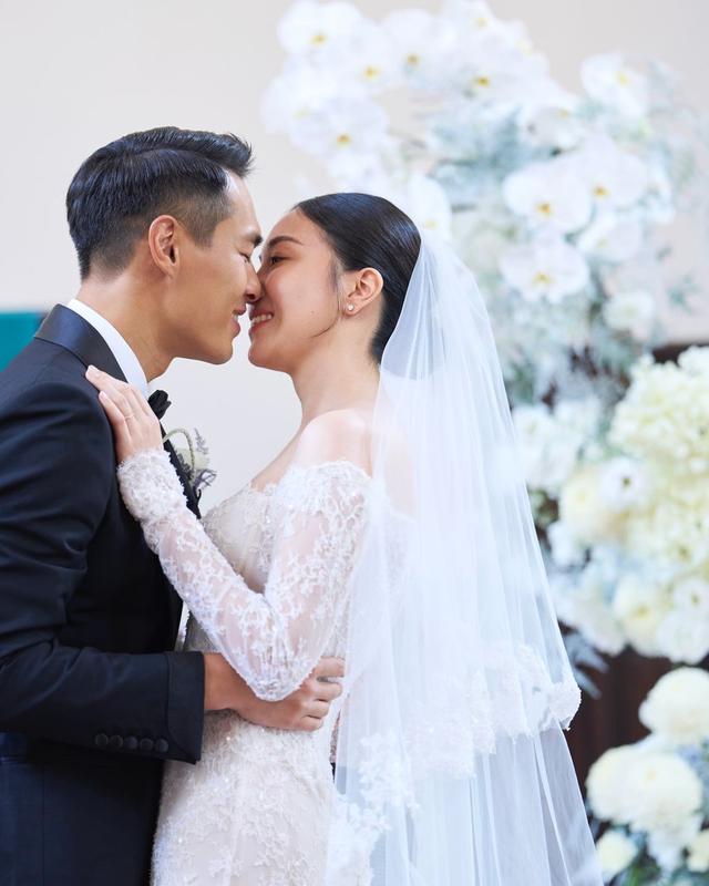 杨祐宁|杨祐宁结婚典礼星光熠熠，贾静雯夫妇帅气杨谨华优雅，林心如落单