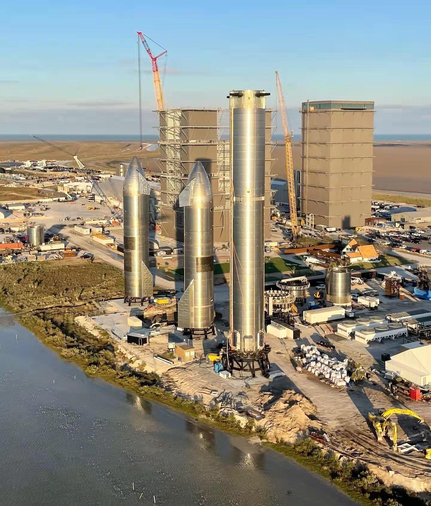 伊隆·马斯克|捐赠一般都是送钱、赠物,马斯克捐赠直接是一艘“星际飞船”