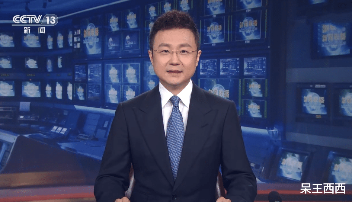 新闻联播|央视《新闻联播》直播出现“意外”,门面主播刚强临场表现被认可