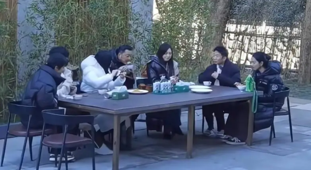 唐嫣|糖糖首档常驻综艺开播 她的综艺感怎么样?