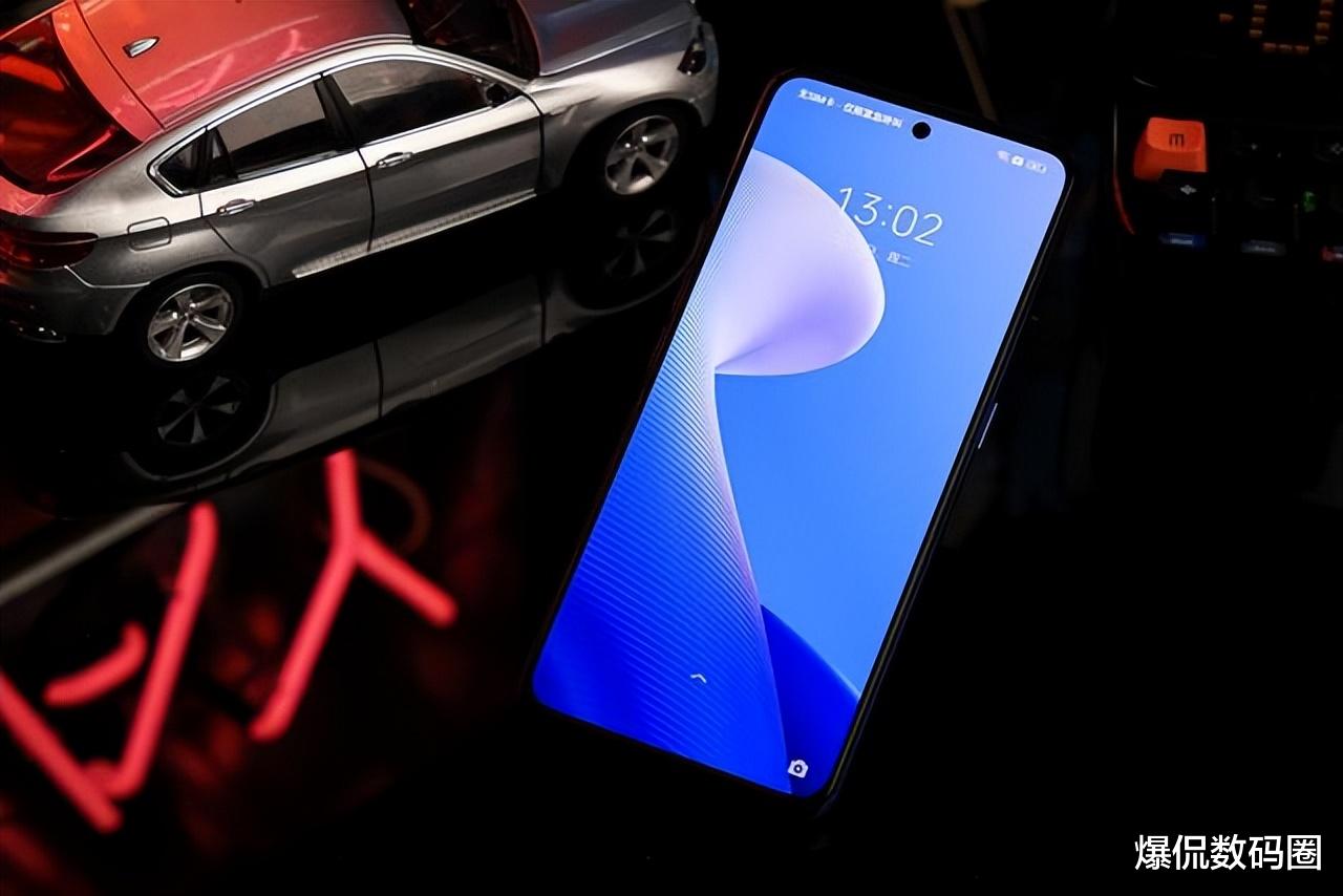 高通骁龙|预算不到2500元，性能+续航+影像+屏幕全都想要？这4款手机做到了