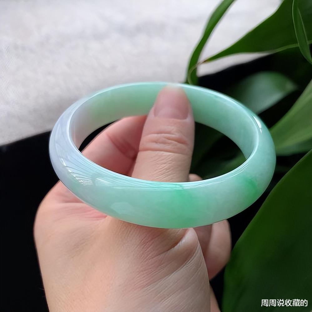 翡翠手镯|关于直播间里的翡翠手镯