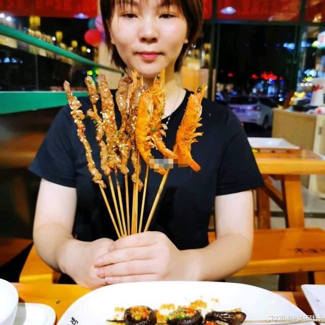餐饮老板：撑了这么久，还是倒闭了，今年太难了