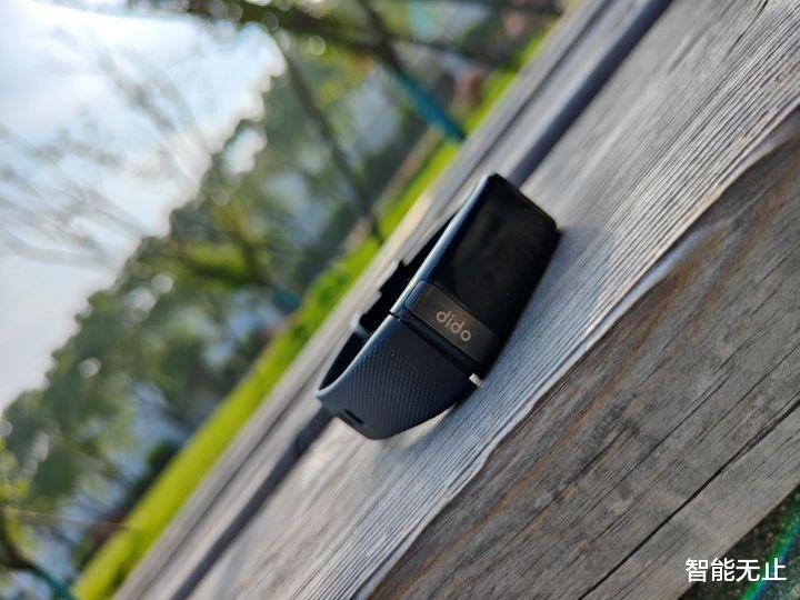 Java|智能手环也能24小时血压监测？dido Y1健康手环全评测