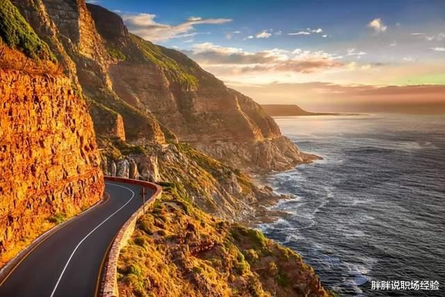 |职场中，如何破解领导的打压，学会降维打击、学会由下而上