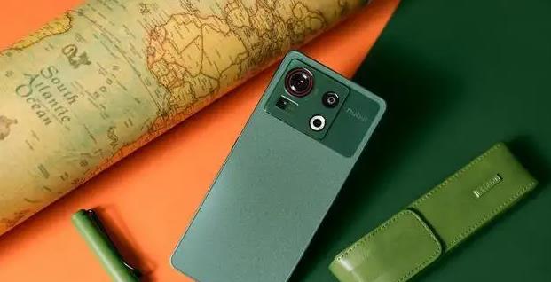 电池|113万跑分“机皇”,18GB+1TB大储存,仅售3399元起