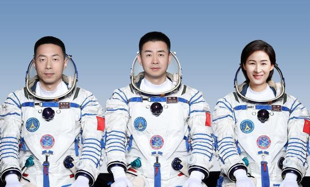 女航天员在太空怎么解决“隐私”问题?生理期会不会血液倒流?