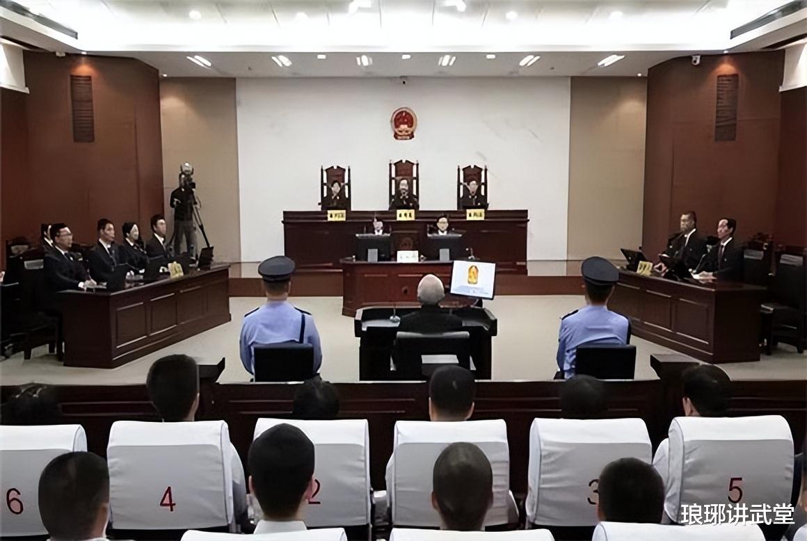 以案普法:被判无期徒刑,不能减刑要坐多少年牢?