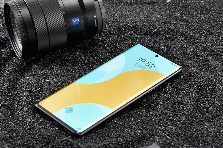 vivo x|vivo再亮剑，X80 Pro将于3月发布：天玑9000+曲面屏+顶级拍照！