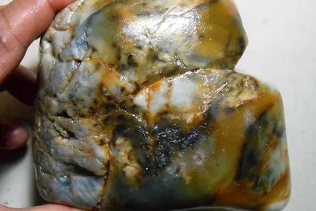 奇石|和田玉玩大块头的奇石还是玩精品您了解吗