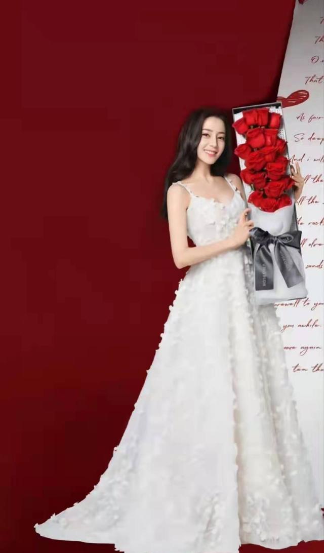 肖战|时尚圈T杂志总编冯楚轩怒斥明星耍大牌，已排除：肖战