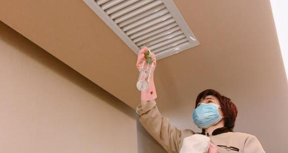 招聘|一天400元,月薪1.2万,但只招50岁以上老人,我妈51岁,敢去吗?