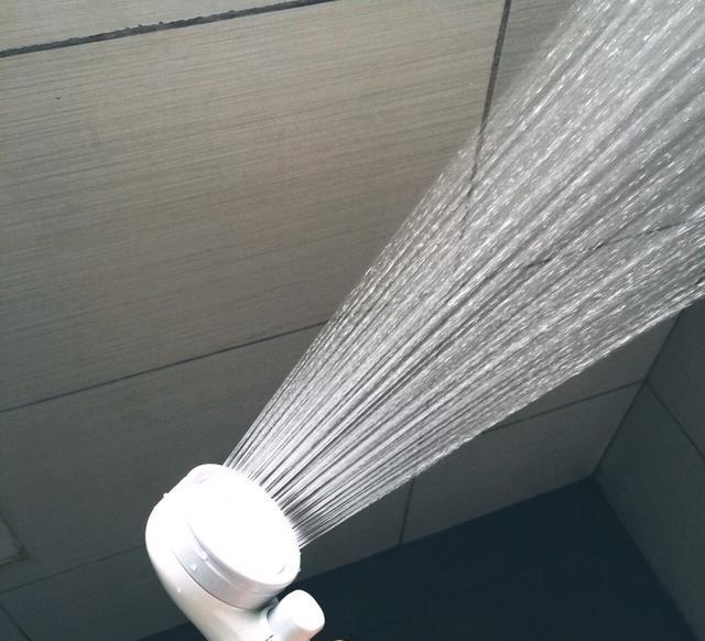 适合给父母买的3种卫浴用品:你可能很熟悉,但父母却从未见过