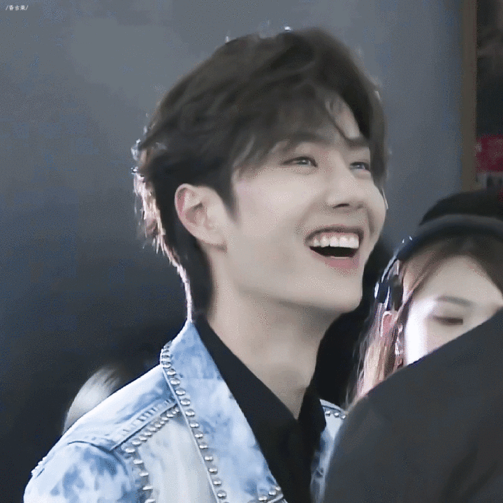 王一博|王一博的直男回复，高冷到被戏称“性冷淡”，却对粉丝宠爱有加