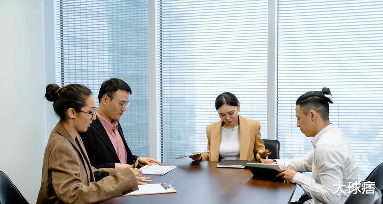 华为|我，985本科生，入职华为的外包公司，晒出税前工资，直言想辞职