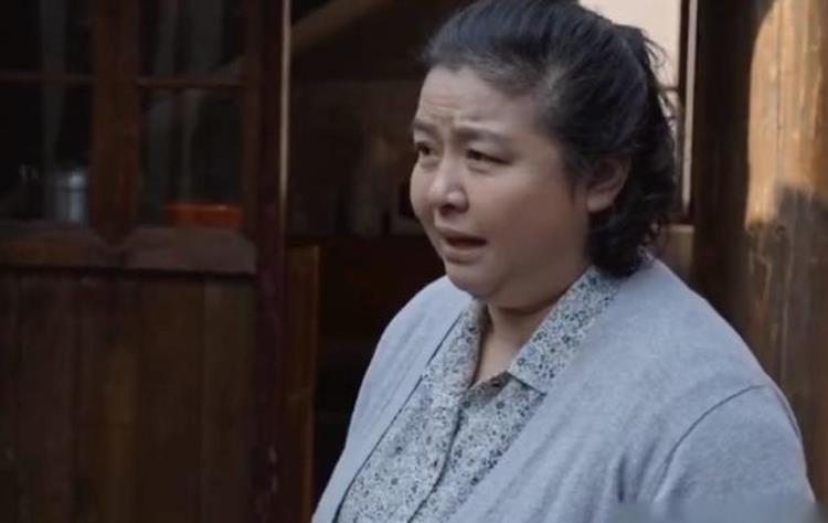 袁泉|年轻时惊为天人,老了却成了“胖大婶”,这7位身材走样的女明星真是太可惜了