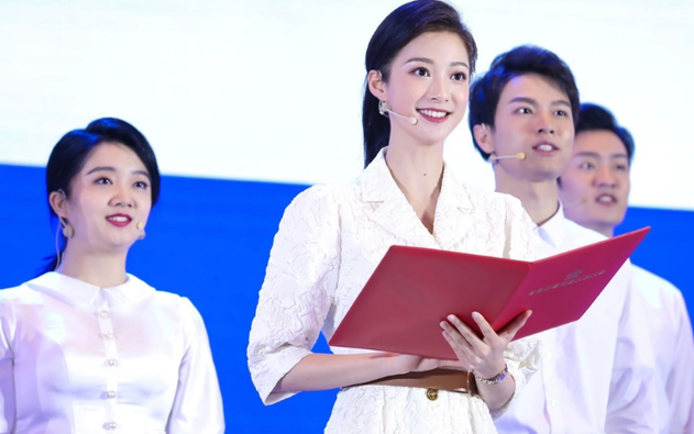 春晚|复旦冯琳将再度现身大型晚会,气质出众与以往不同,春晚有看头了