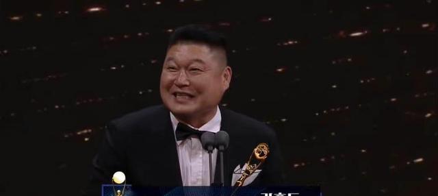 姜虎东|与刘在石并称韩国MC两大山脉的姜虎东获青龙电视剧大赏男综艺人奖