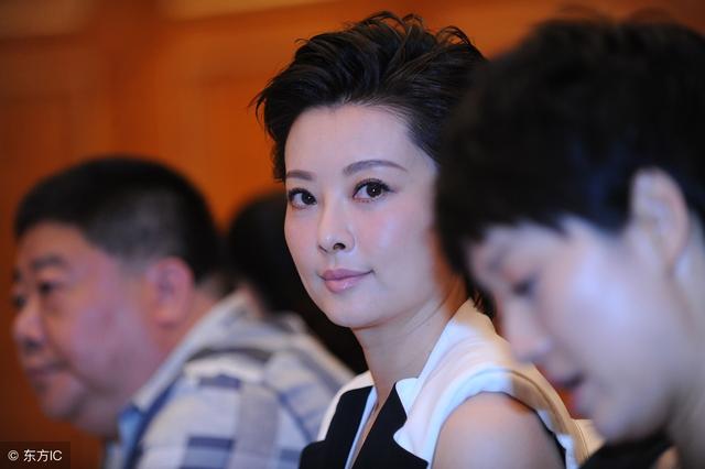 冯小刚|袁立终于爆发了发微博直接讽刺冯小刚